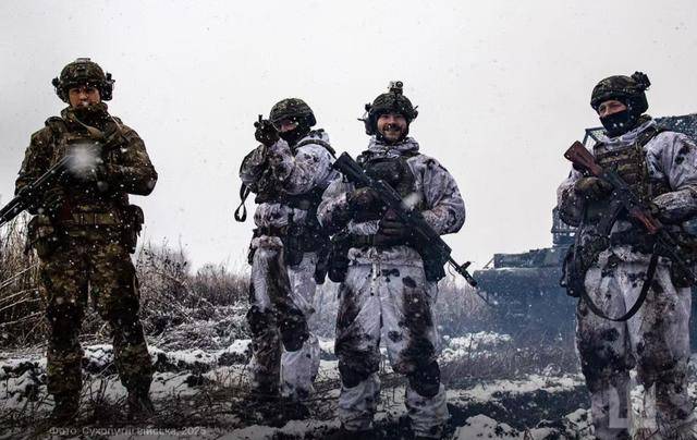 介绍个皇冠信用網网址
_炸、炸、炸!俄禁卫军杀出莫斯科介绍个皇冠信用網网址
,乌克兰战败,进入倒计时?