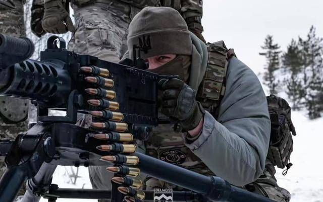 介绍个皇冠信用網网址
_炸、炸、炸!俄禁卫军杀出莫斯科介绍个皇冠信用網网址
,乌克兰战败,进入倒计时?