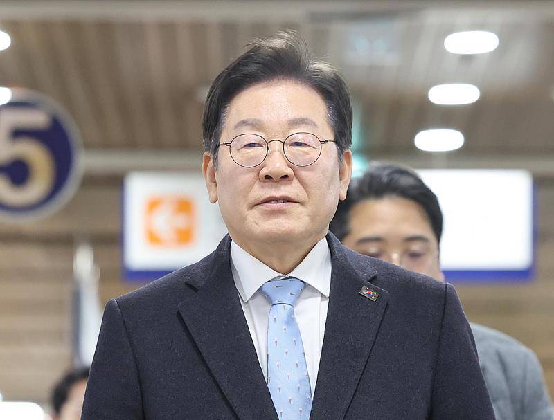 皇冠信用網出租_尹锡悦获释、李在明将上审判席皇冠信用網出租，二人3月迎来“生死局”