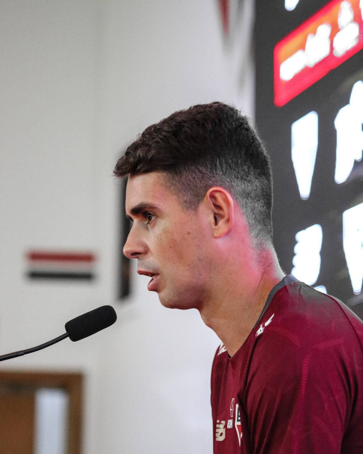 皇冠信用盘登2代理_奥斯卡：皇冠信用盘登2代理我在中国也总能踢满90分钟 巴西足球是另一种足球