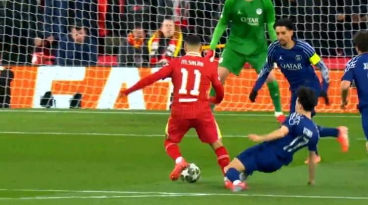 皇冠信用网注册开通
_90分钟战报-利物浦0-1巴黎总分1-1进加时 登贝莱破门裁判引争议