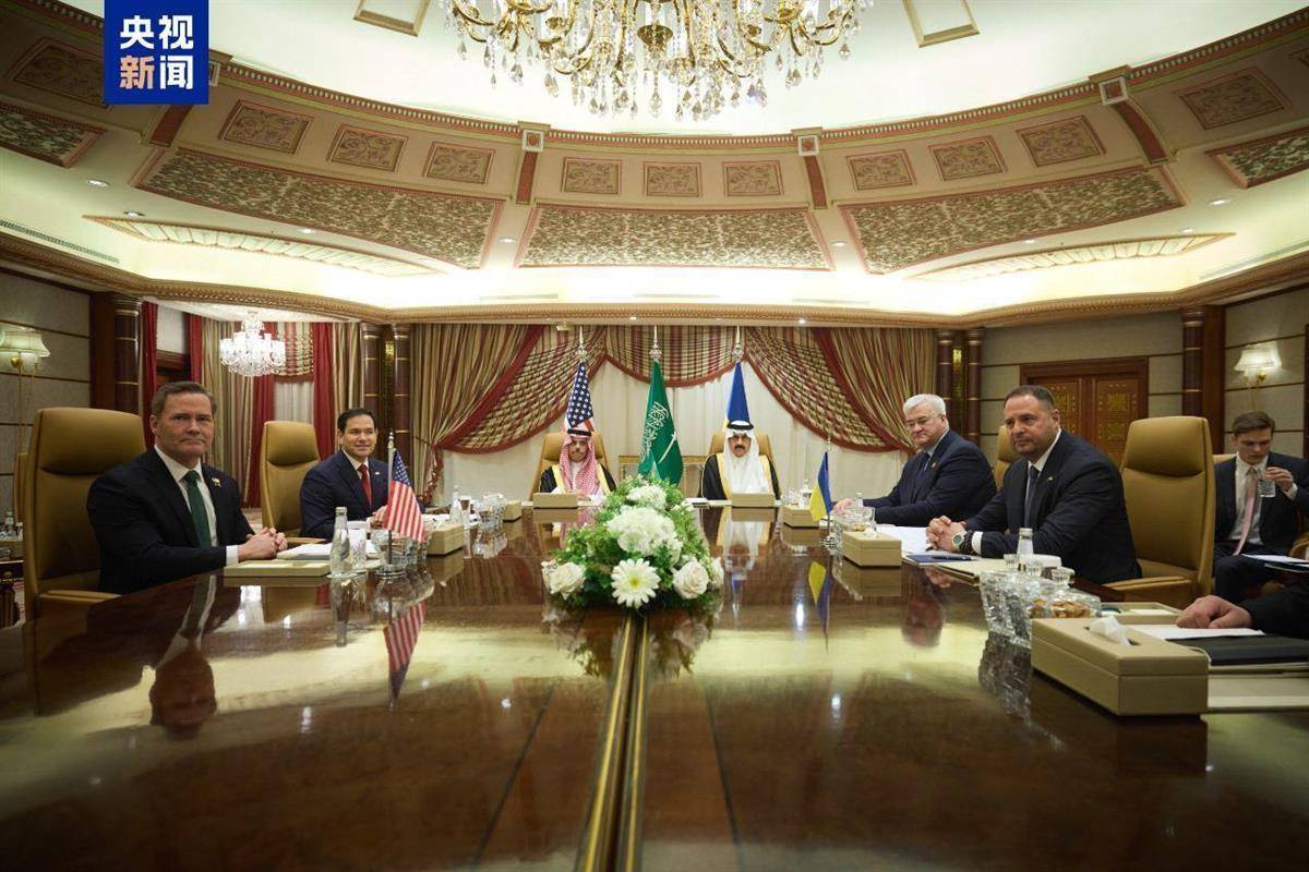 皇冠信用盘出租代理
_乌克兰同意接受30天临时停火皇冠信用盘出租代理
,俄罗斯回应了!