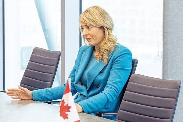 皇冠体育App下载
_加外长在G7外长会前警告:美国能对我们这样的铁杆盟友动手皇冠体育App下载
,还有谁能幸免?