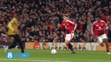 皇冠信用网开号
_曼联vs皇社3点1红!西媒:主裁将被停哨皇冠信用网开号
,欧足联认为他有3次大错