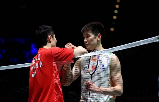 皇冠信用网去哪里弄
_全英羽毛球公开赛:石宇奇淘汰李诗沣晋级男单决赛