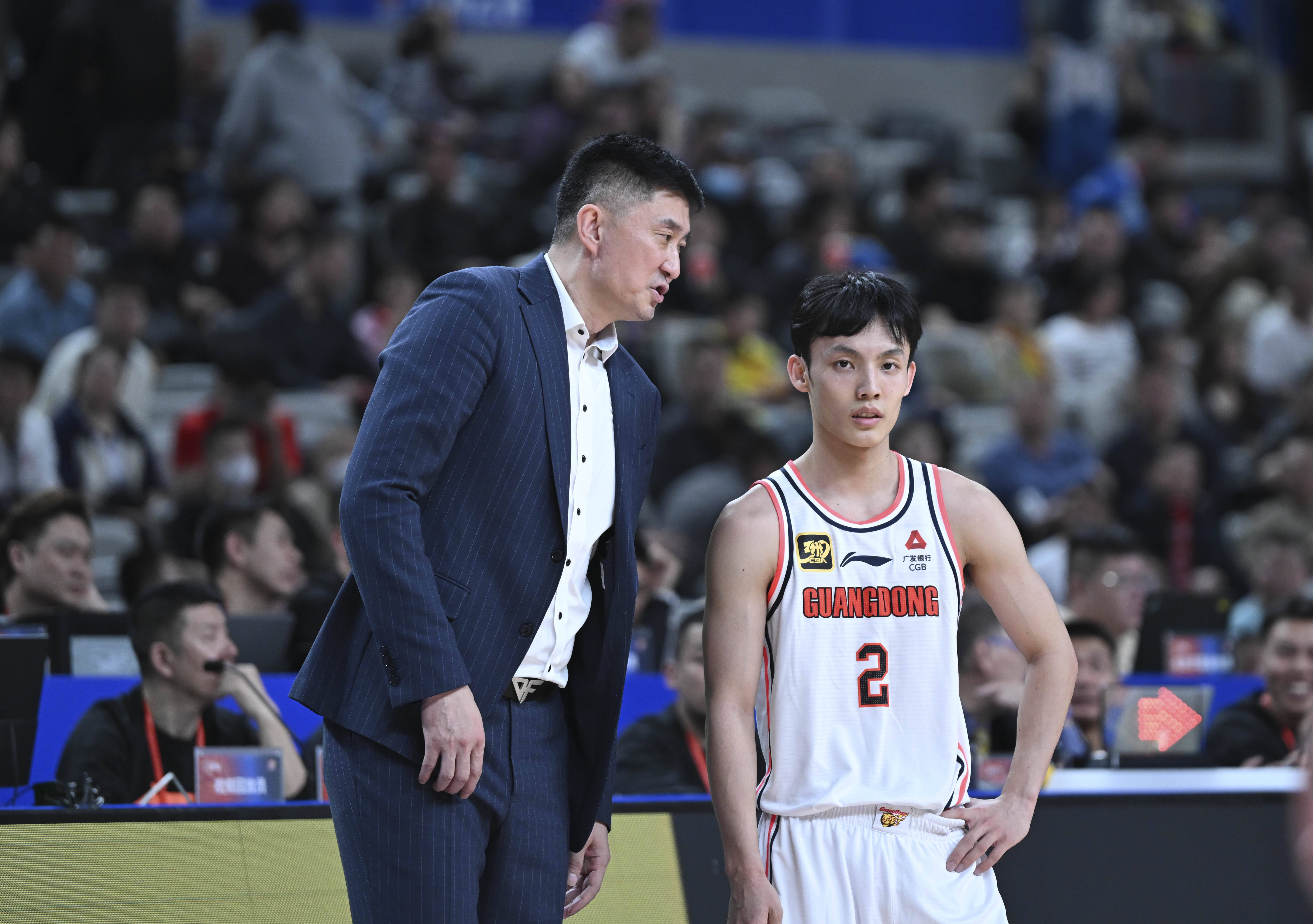 皇冠信用网登3代理_徐杰17+11任骏飞21分救主 广东六人上双逆转浙江