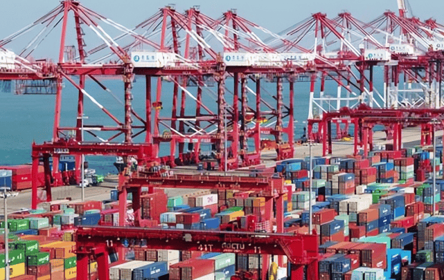 皇冠信用盘_中美决战来了?97岁李嘉诚赌输皇冠信用盘,中方直接反将一军,贸易冲突逆转