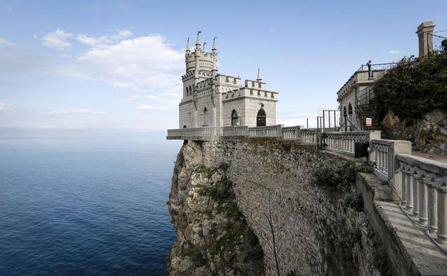 世界杯足球赛_俄媒:美知名记者爆料世界杯足球赛,特朗普希望与俄合作,将克里米亚打造为国际度假胜地