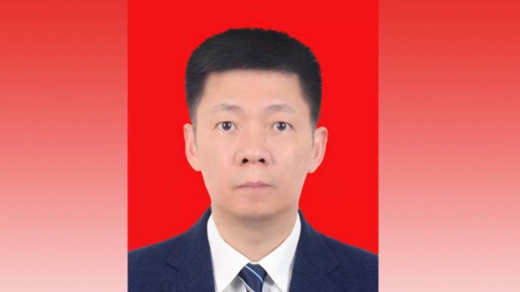 皇冠皇冠平台
_四川省财政厅厅长陈书平任四川省人民政府秘书长