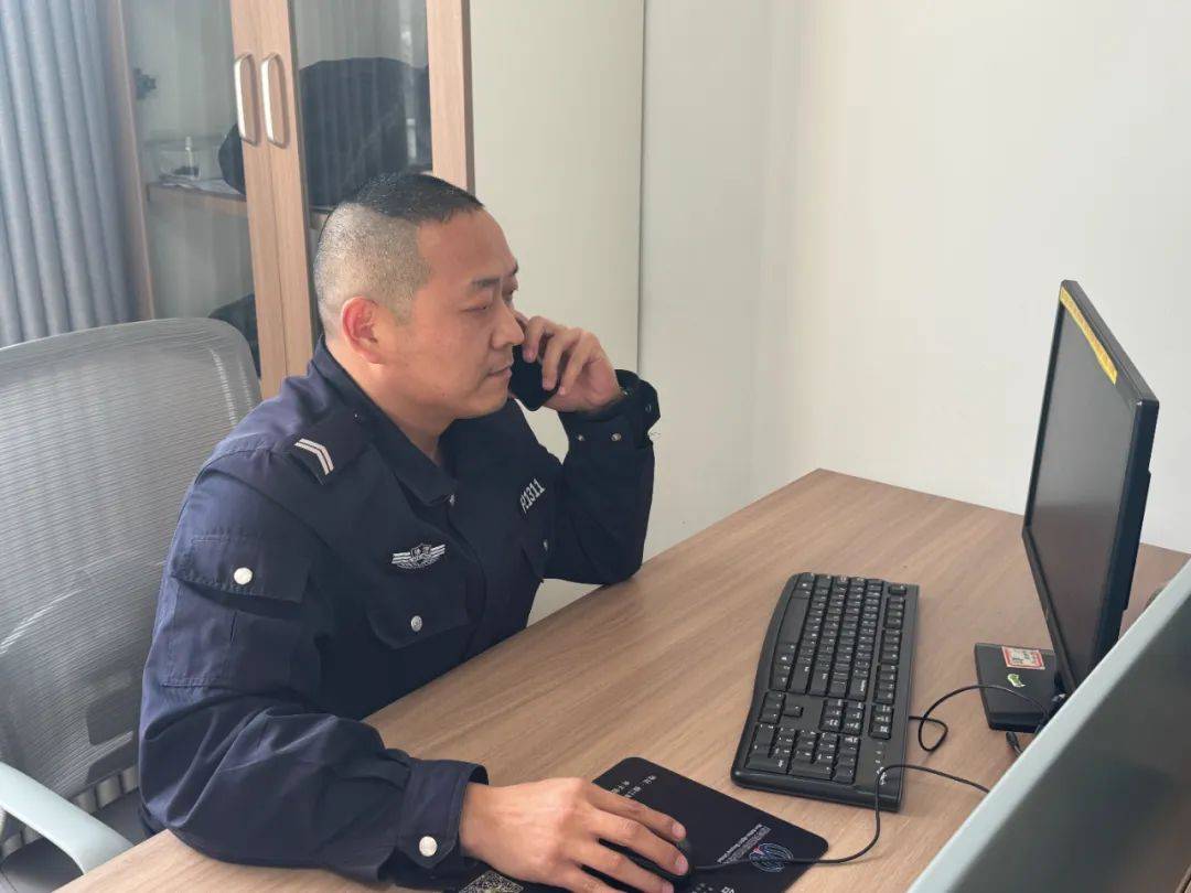 皇冠信用網在线开户
_“我卡里的1000多万啊皇冠信用網在线开户
!”浙江女子瞬间瘫软……