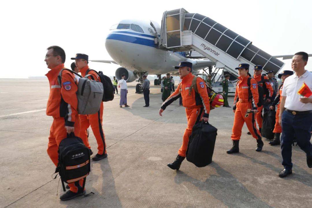 皇冠足球平台在哪里注册
_特朗普宣布要援助缅甸皇冠足球平台在哪里注册
,前官员打脸:美国已没有了救灾能力