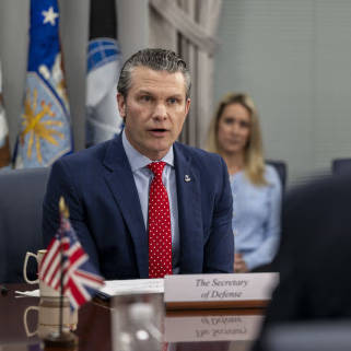 怎么申请皇冠信用網代理
_美媒曝光:美防长赫格塞思两次携妻出席与外军高层的“敏感会谈”