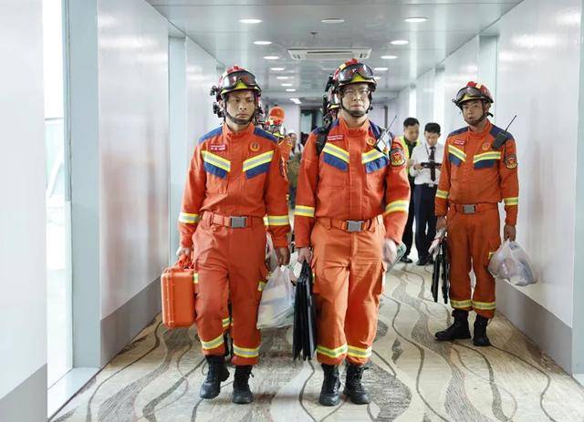 皇冠信用網代理如何注册
_“相当于约一千颗原子弹”皇冠信用網代理如何注册
!强震后的缅甸曼德勒40℃高温