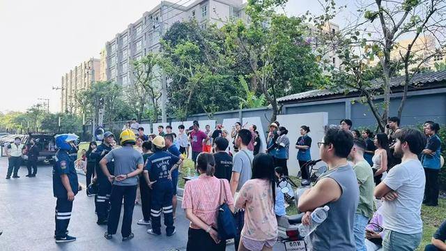 皇冠信用網代理如何注册
_“相当于约一千颗原子弹”皇冠信用網代理如何注册
!强震后的缅甸曼德勒40℃高温