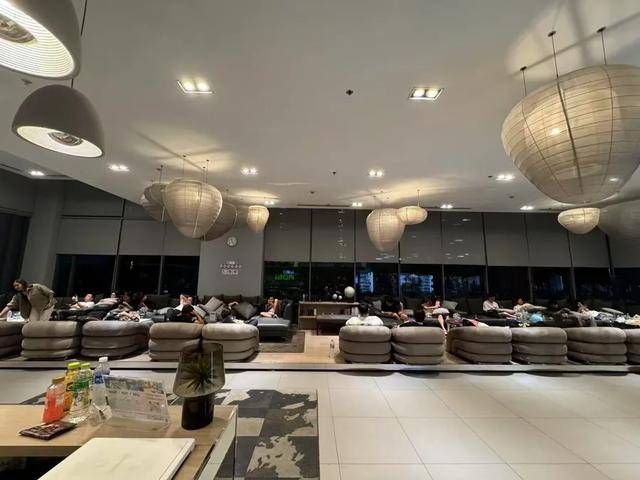 皇冠信用網代理如何注册
_“相当于约一千颗原子弹”皇冠信用網代理如何注册
!强震后的缅甸曼德勒40℃高温