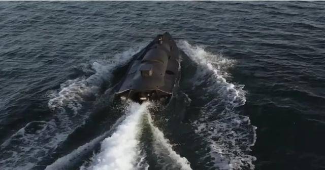 皇冠信用網最高占成
_台军无人艇锁定075皇冠信用網最高占成
,解放军超前部署,破了赖清德“乌克兰战法”