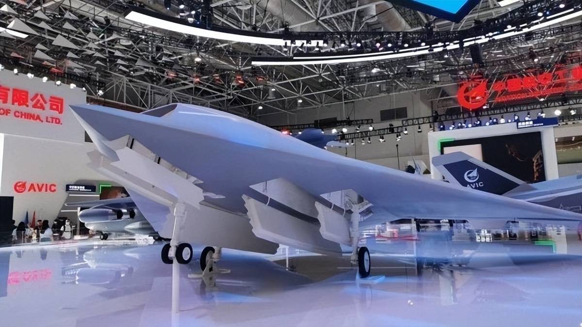 信用网皇冠申请注册_太强了！研发十六年的攻击-11信用网皇冠申请注册，是为歼-36、歼-20S和076准备的？