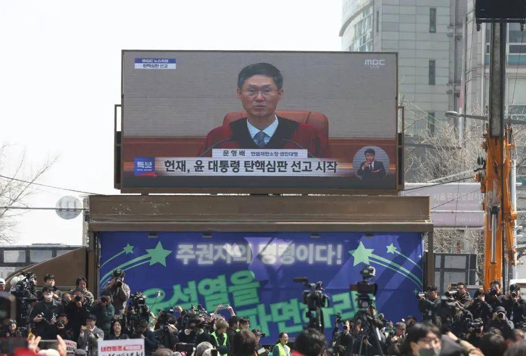 皇冠登一登二登三区别
_被罢免后皇冠登一登二登三区别
,尹锡悦开始行动!