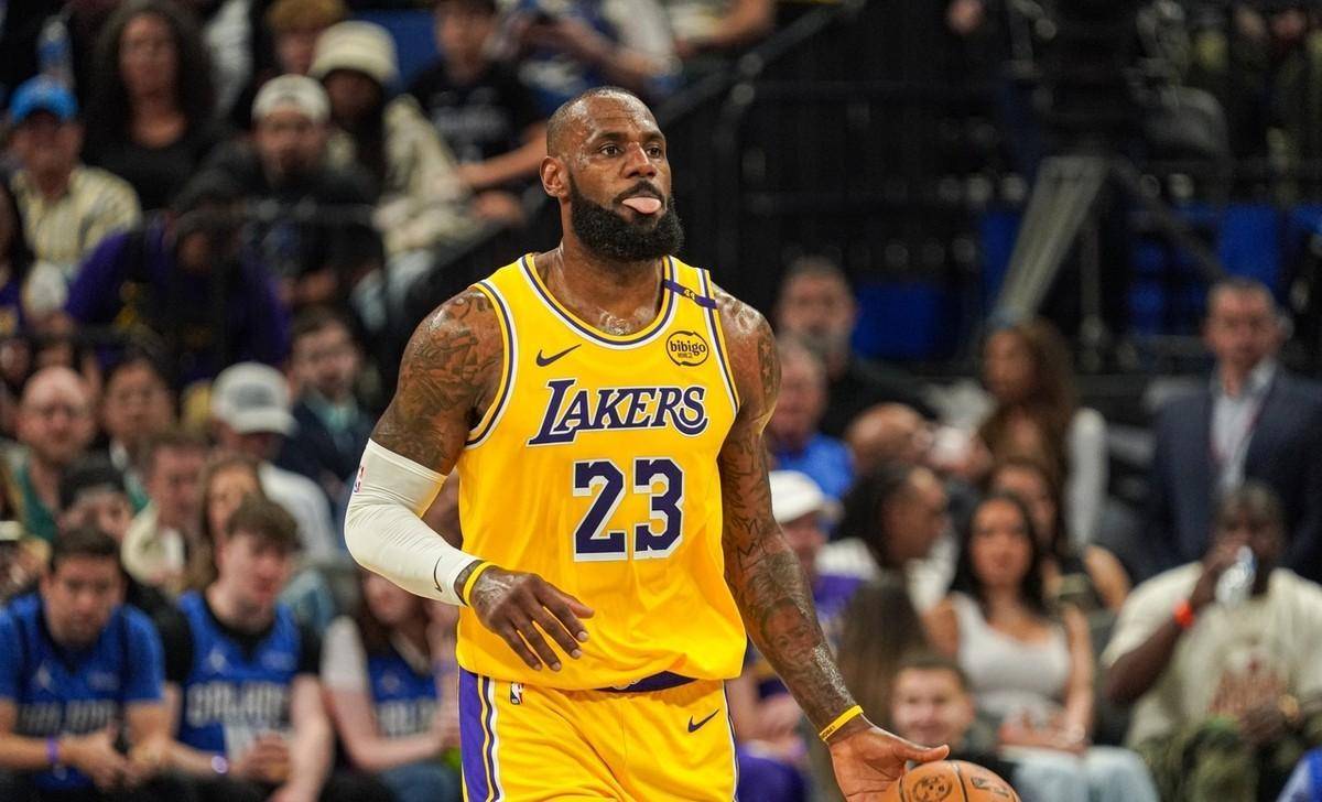 皇冠登1登2登3代理
_詹姆斯成就履历斐然!瑕不掩瑜皇冠登1登2登3代理
,历史地位仍需时间验证