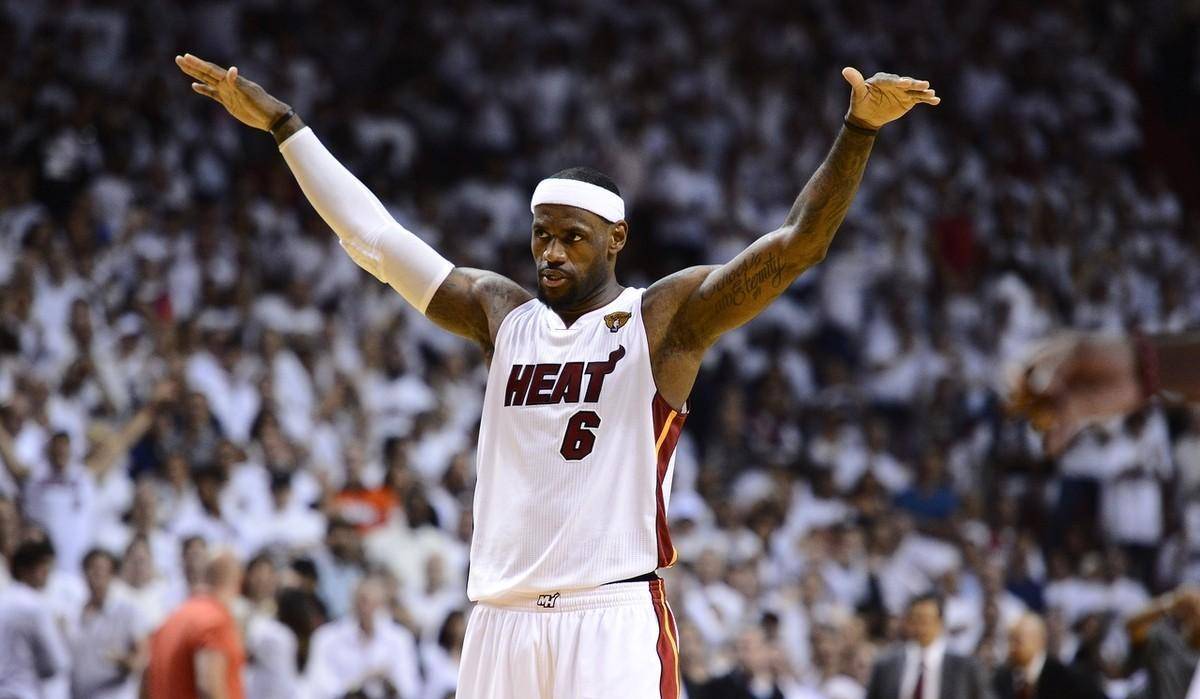 皇冠登1登2登3代理
_詹姆斯成就履历斐然!瑕不掩瑜皇冠登1登2登3代理
,历史地位仍需时间验证