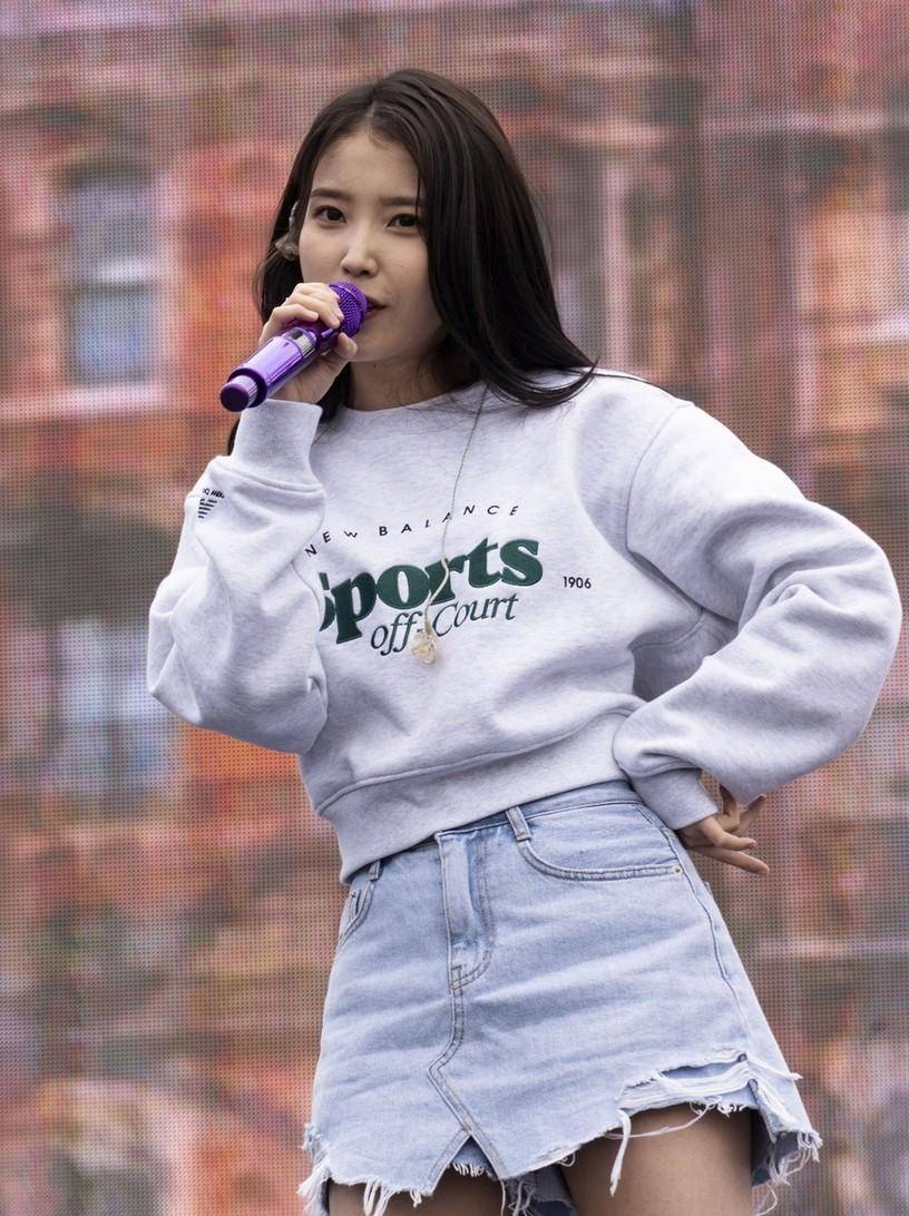 皇冠登1登2登3代理
_詹姆斯成就履历斐然!瑕不掩瑜皇冠登1登2登3代理
,历史地位仍需时间验证