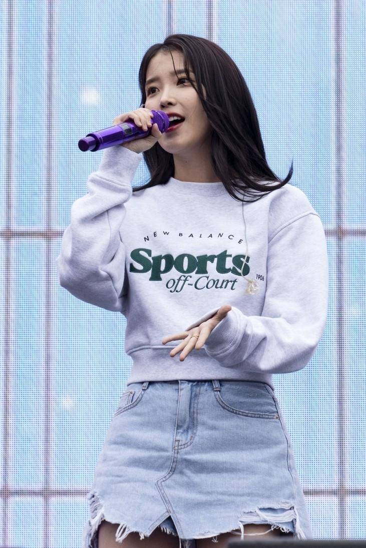 皇冠登1登2登3代理
_詹姆斯成就履历斐然!瑕不掩瑜皇冠登1登2登3代理
,历史地位仍需时间验证