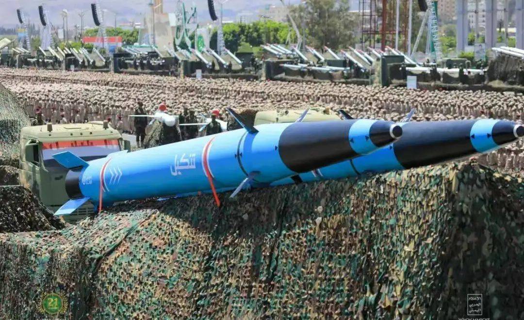 斯洛文尼亚甲组联赛_B-2隐轰刚突袭斯洛文尼亚甲组联赛，红海GPS信号就被干扰：导弹扑向美军5万吨补给舰