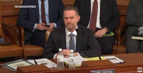 阿根廷后备乙组曼特波里顿联赛
_中企抢购40船巴西大豆阿根廷后备乙组曼特波里顿联赛
,美国豆农“悬着的心终于凉了”