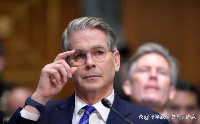 皇冠代理登3平台
_对中国征收400%关税皇冠代理登3平台
,美国疯人不少,特朗普承认有错,自揭底牌