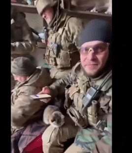 皇冠信用网登3代理_数十名俄军吞枪自杀皇冠信用网登3代理，多名女兵被炸死！用枪爆头会有痛苦吗？