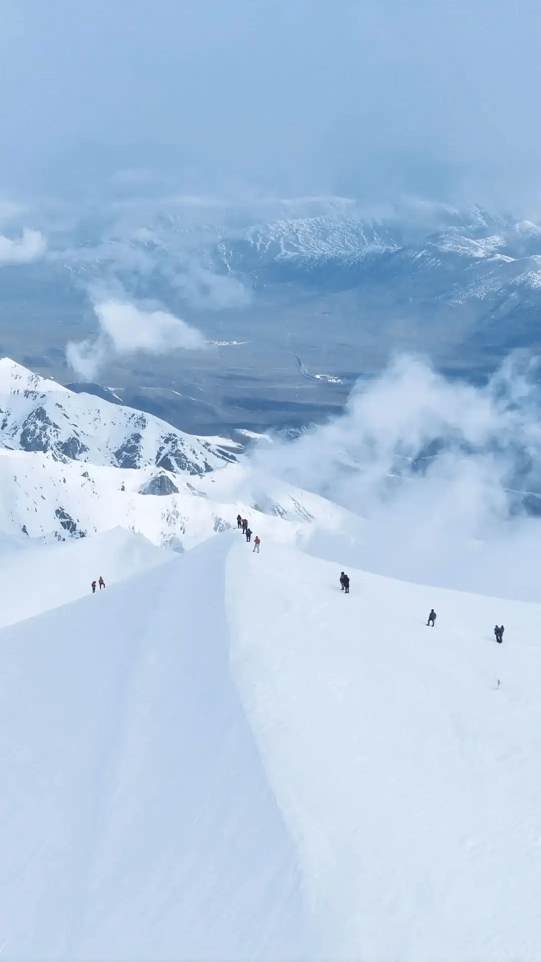 皇冠信用网会员怎么开通
_3名登山者在青海玉珠峰南坡失联已超24小时 朋友发帖求助寻人