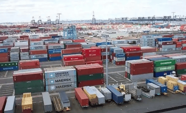 皇冠足球管理平台出租
_短短两小时皇冠足球管理平台出租
,特朗普连发7条推文!想劝中国冷静,门都没有