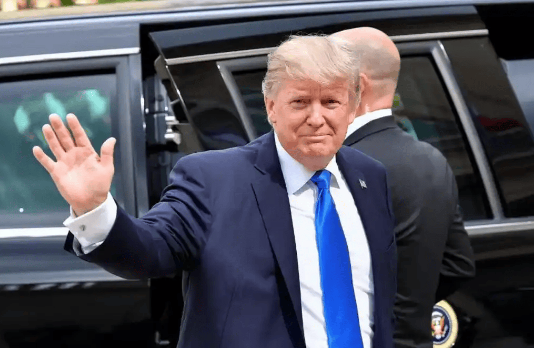 皇冠足球管理平台出租
_短短两小时皇冠足球管理平台出租
,特朗普连发7条推文!想劝中国冷静,门都没有