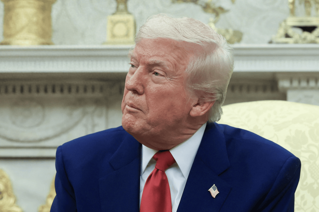 皇冠信用盘开号
_特朗普闯下大祸皇冠信用盘开号
,还没和中国分出输赢,就被抓到了一个大把柄