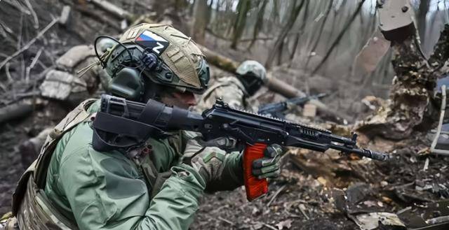 皇冠信用网如何注册
_北约军官被炸皇冠信用网如何注册
,60万俄军猛攻,特朗普开喷,泽连斯基还剩一条路?