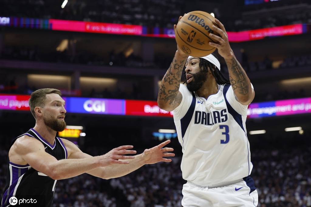 皇冠体育App下载_浓眉27+9克莱23分 独行侠淘汰国王保留季后赛希望