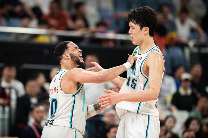 hga025怎么登录
_威瑟斯庞30分杨瀚森两双 青岛主场险胜2-1广厦