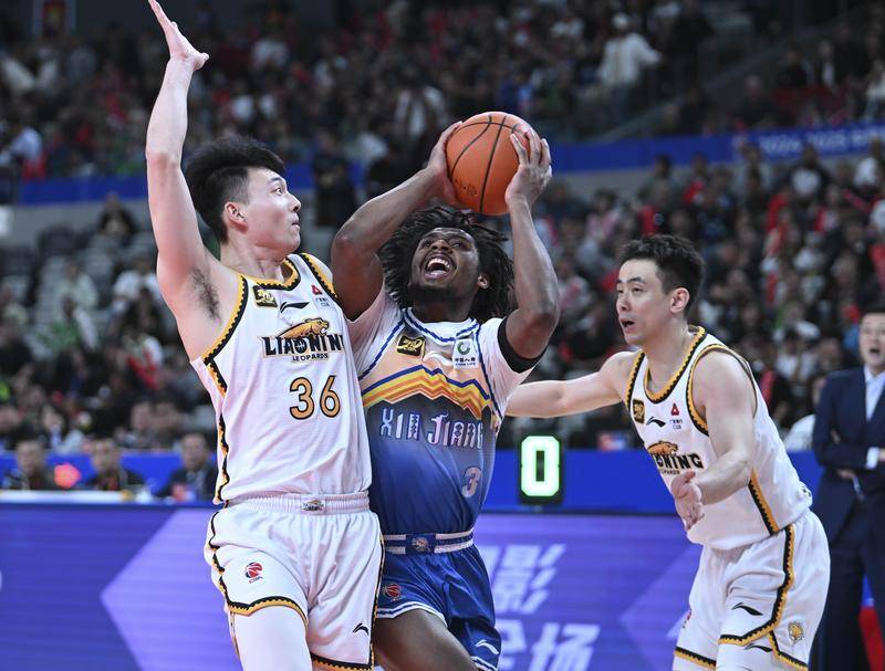 hga025开户
_赵继伟22+5沙拉木16+7 辽宁3-0横扫新疆晋级四强