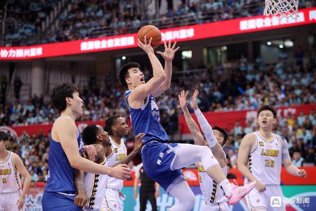 hga026如何注册
_强硬拿下天王山之战!青岛男篮大比分2-1浙江广厦hga026如何注册
,距四强仅一步之遥!