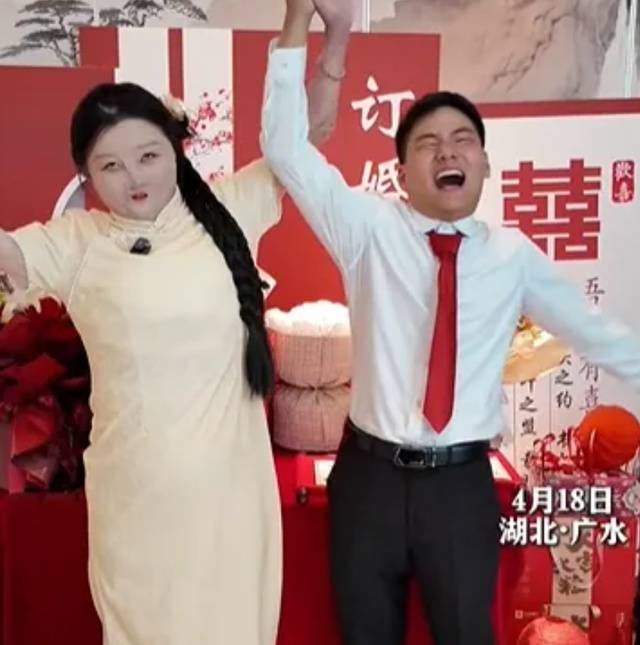 足球平台系统出租
_全身95%烧伤女孩订婚了足球平台系统出租
,与未婚夫同年同月同日生,本人发声:请大家祝福我们吧