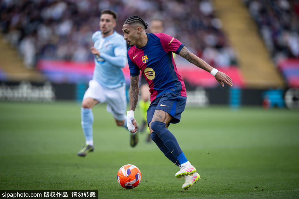 皇冠信用盘正网_西甲-拉菲尼亚双响+补时绝杀 巴萨连扳3球4-3先赛7分领跑