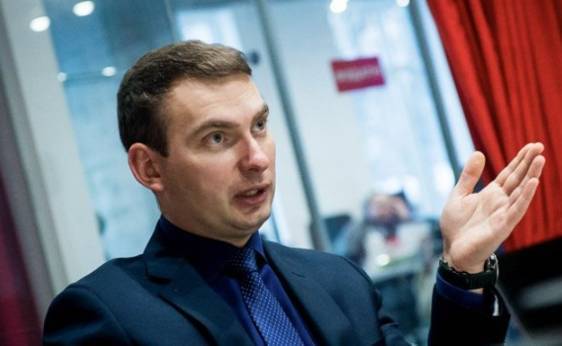 皇冠足球平台代理
_为筹集资金皇冠足球平台代理
,乌克兰议员建议色情合法化