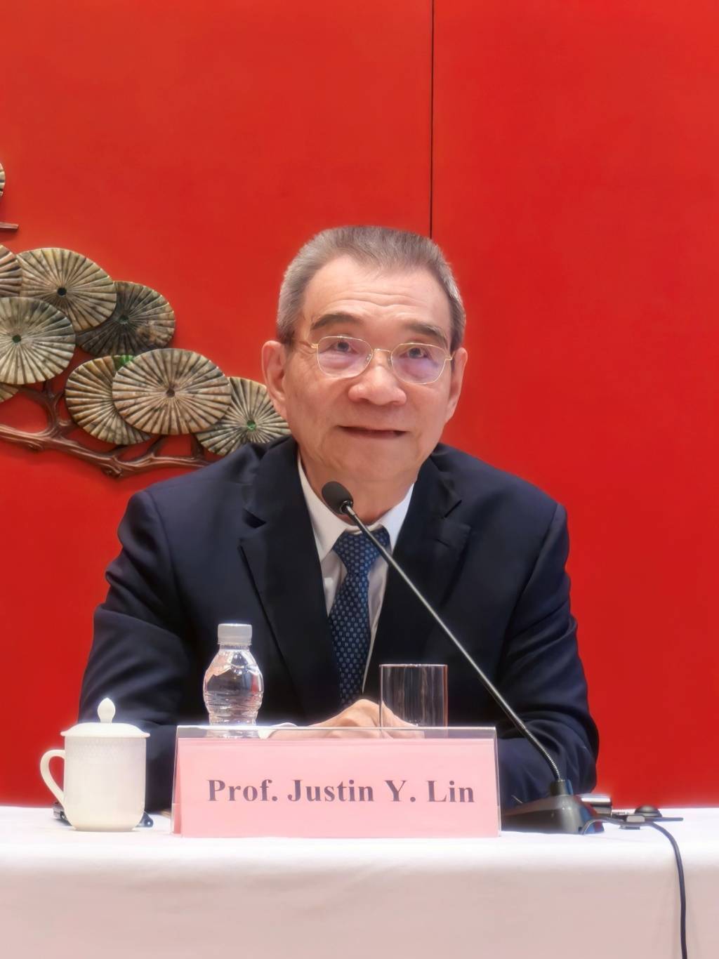 皇冠信用盘正网
_林毅夫:中美经济确有脱钩风险皇冠信用盘正网
,但“完全脱钩”可能性不大