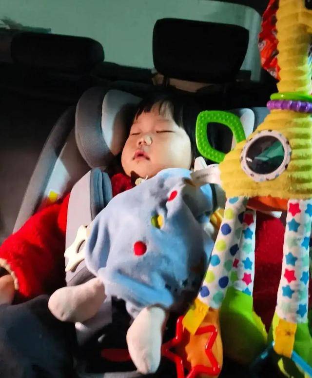 皇冠足球平台代理
_男子全职带娃患产后抑郁现已离婚,呼吁关注理解产后抑郁