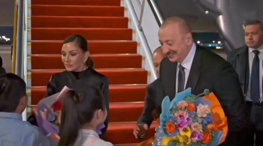 皇冠信用代理出租
_两架专机深夜降落北京皇冠信用代理出租
,访华无门的特朗普,顶不住压力松口了?