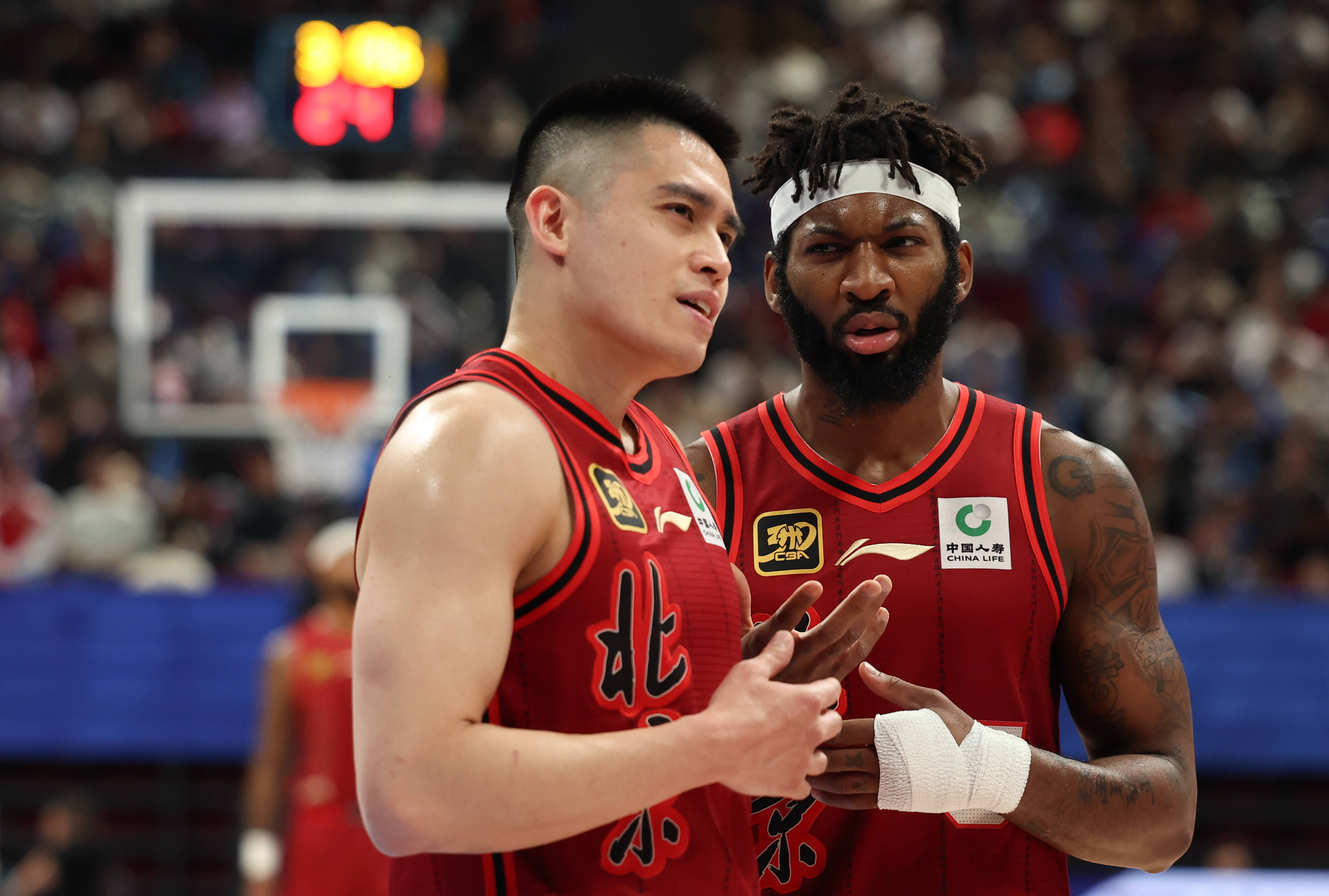 皇冠信用网代理
_周琦复出15+10陈盈骏23分10助 北京力克山西取开门红