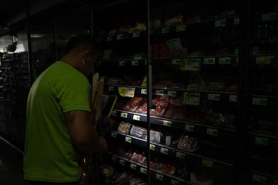 皇冠足球管理平台出租
_电力振荡令西班牙和葡萄牙遭遇大面积停电 尚未排除网络袭击可能