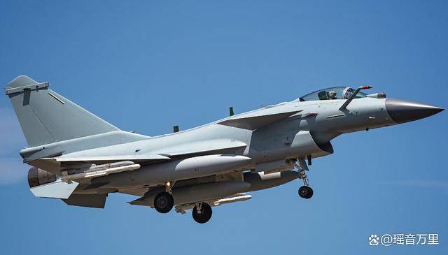 皇冠信用盘开号
_印度宣战!巴军歼10C携PL-15导弹硬刚皇冠信用盘开号
,巴外长连夜拨通中方电话