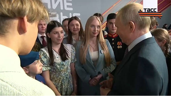 皇冠信用盘申请条件
_普京:会考虑将伏尔加格勒更名为斯大林格勒皇冠信用盘申请条件
,但最终决定应由该市居民作出