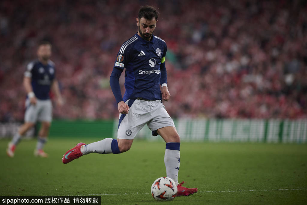 皇冠信用盘如何开户
_欧联-B费双响卡塞米罗破门 曼联3-0十人毕巴占先机